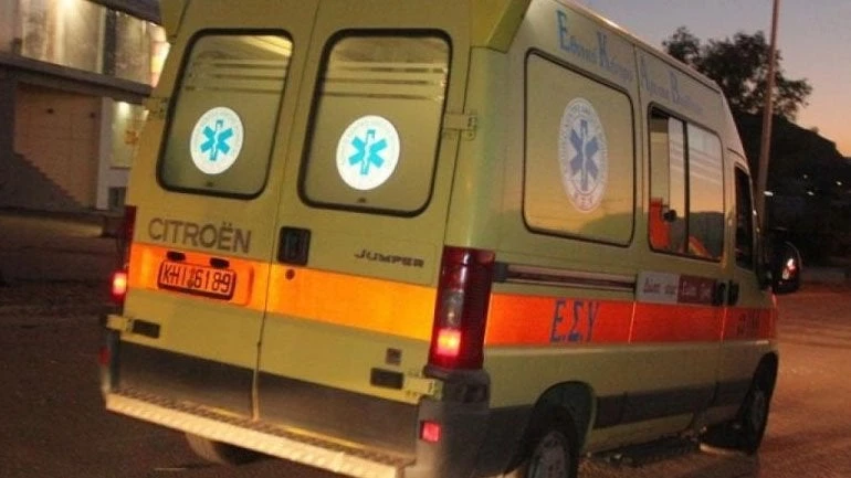 Θεσσαλονίκη: Νταλίκα ανετράπη στον κόμβο της Ασσήρου – Νεκρός ο οδηγός
